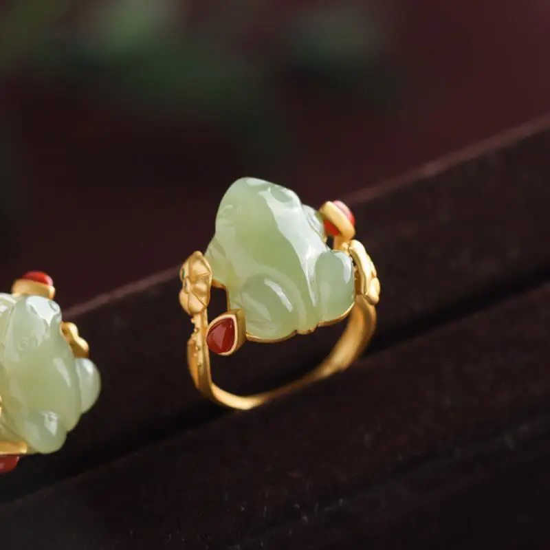 Event Suppliers - Green Jade Frog Rings Charms Natural